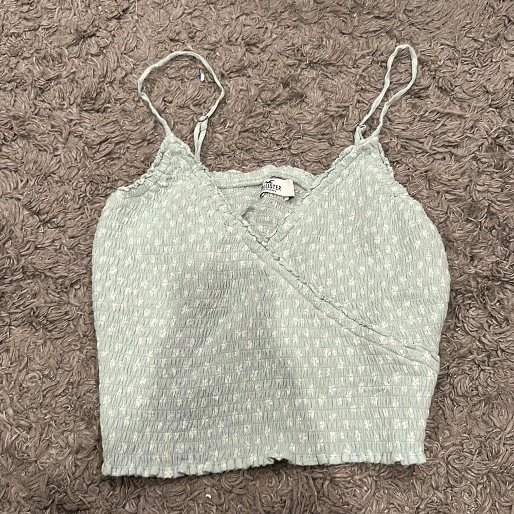women’s blue floral tank